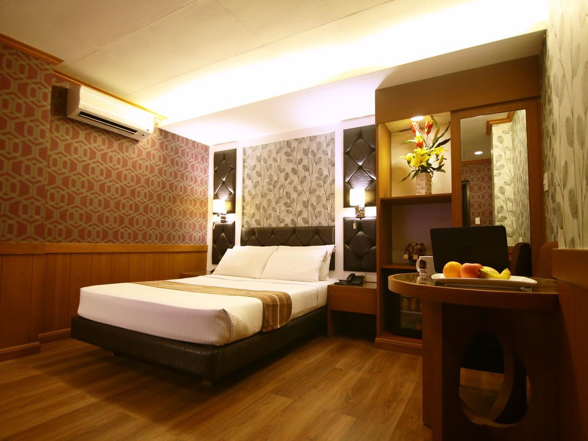 Best Western Hotel La Corona Manila Exterior foto